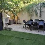 La Maison Cachee *