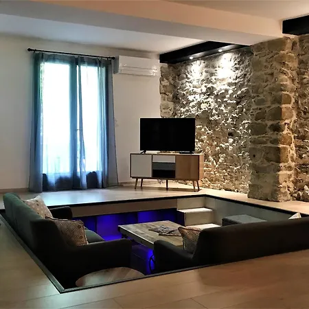 Holiday home La Maison Cachee
