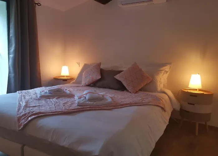 Сasa de vacaciones La Maison Cachée