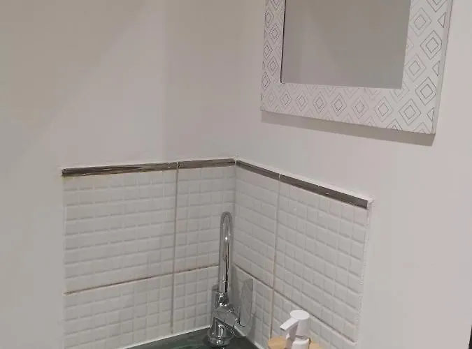 Сasa de vacaciones La Maison Cachée *